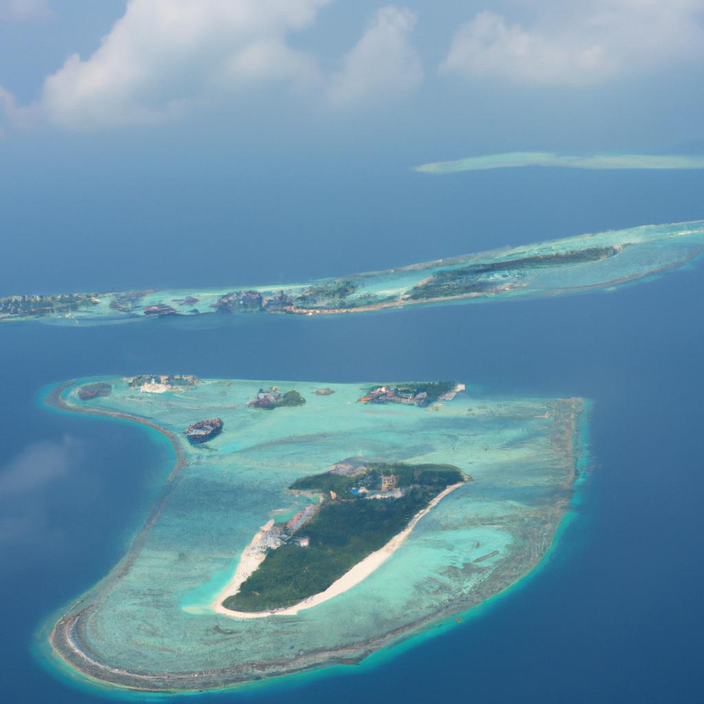 El Archipiélago De Las Islas Maldivas En El Océano Índico Está Compuesto Por Más De 1,000 Islas Coralinas Y Es Conocido Por Sus Playas De Arena Blanca Y Sus Aguas Turquesas.