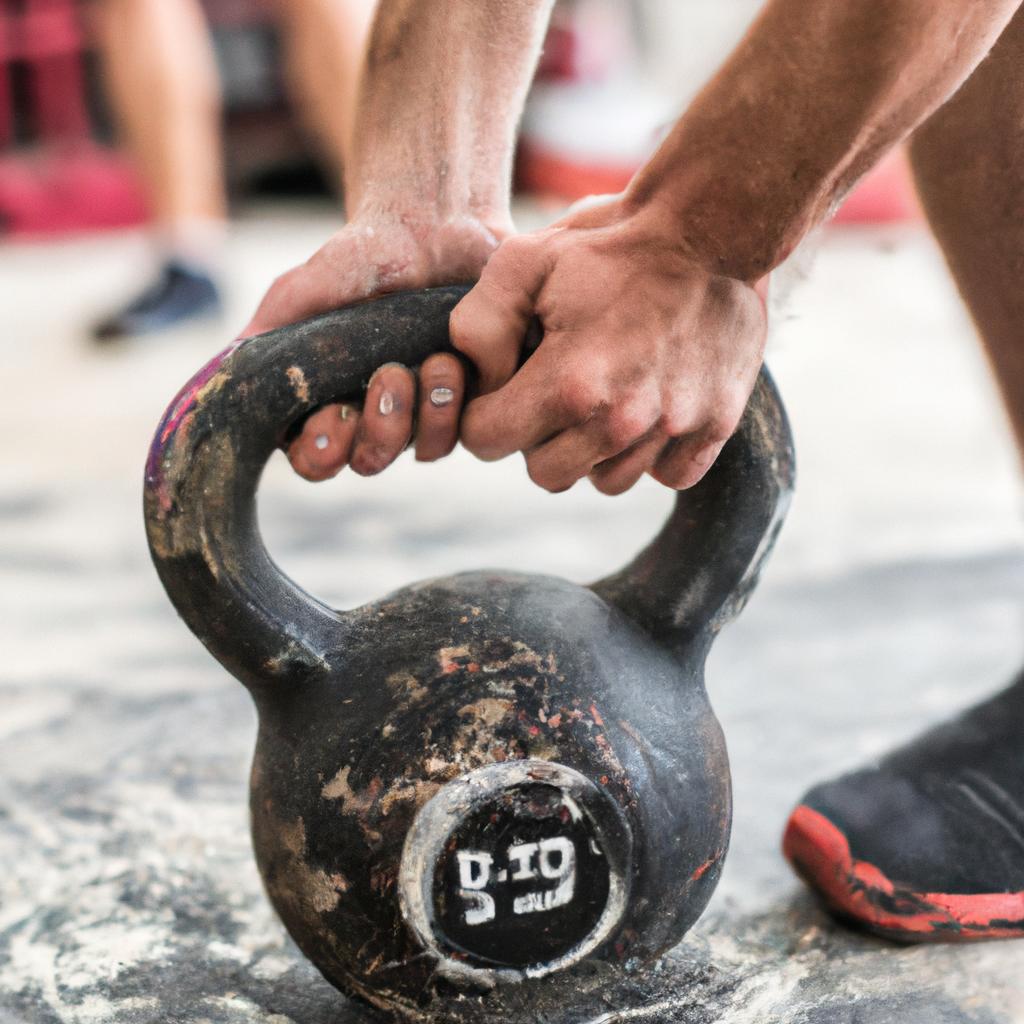 El Crossfit Combina Elementos De Cardio, Levantamiento De Pesas Y Gimnasia Para Un Entrenamiento Completo.