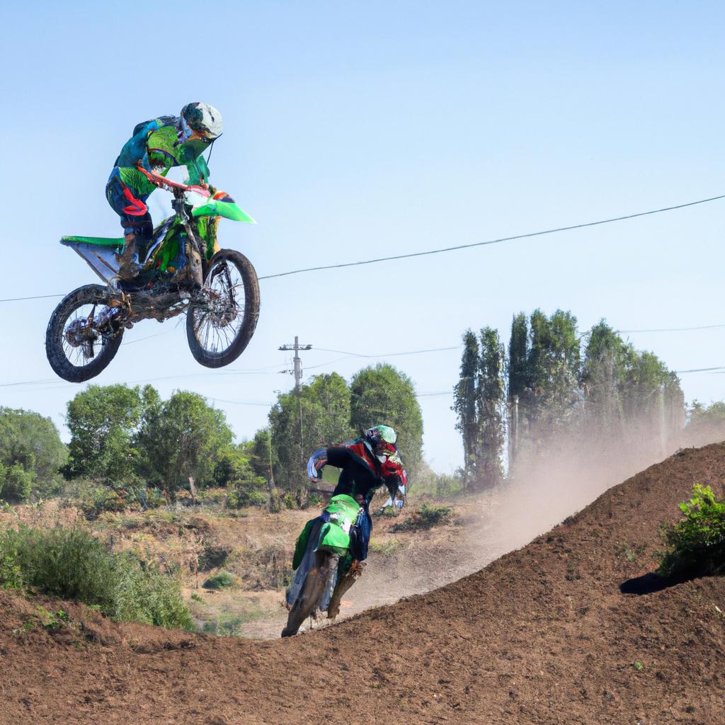 El Motocross Es Un Deporte Muy Físico Y Los Pilotos A Menudo Experimentan Altas Fuerzas G Durante Los Saltos.