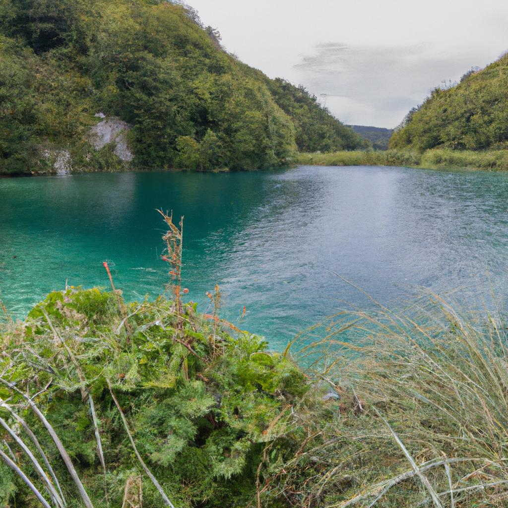 El Parque Nacional De Los Lagos De Plitvice En Croacia Es Famoso Por Sus Impresionantes Lagos De