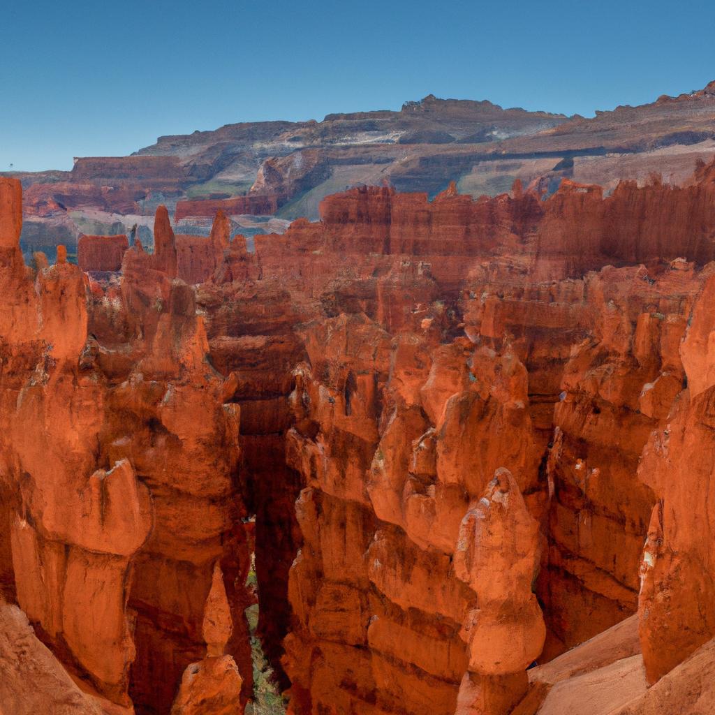 El Valle De Monument En Estados Unidos Alberga Formaciones Rocosas únicas, Conocidas Como Hoodoos, Que Se Elevan Desde El Suelo Y Crean Un Paisaje Fascinante.