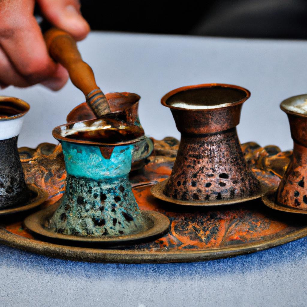 En Turquía, La Ceremonia Del Café Turco Se Utiliza Para Predecir El Futuro Leyendo Los Posos De Café.