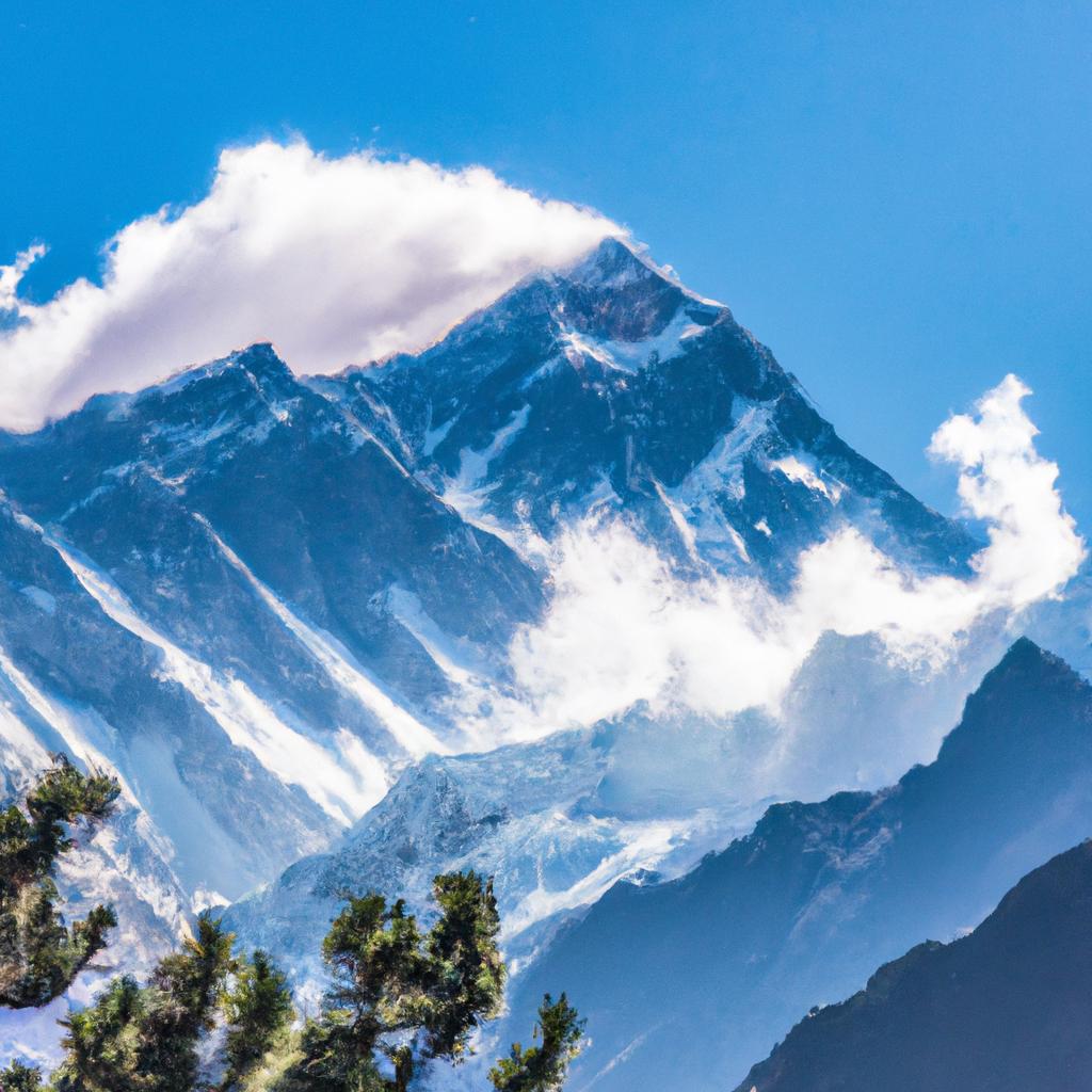 La Cordillera Del Himalaya, Hogar Del Monte Everest, Se Formó Por La Colisión De Las Placas Tectónicas De India Y Eurasia, Creando Algunas De Las Montañas Más Altas Del Mundo.