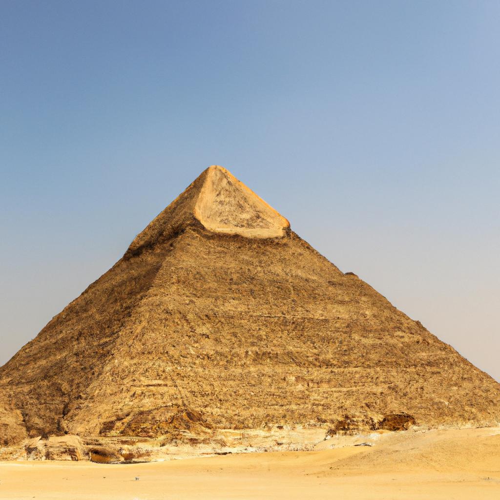 Las Pirámides De Giza En Egipto Son Una De Las Maravillas Arquitectónicas Más Famosas Y Antiguas Del Mundo.